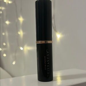 Anastasia beverly hills foundation shade: Ebony